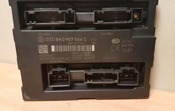 Audi A5 8T 8F Comfort/convenience module 8K0907064C