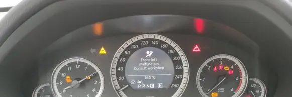 Speedometer (instrument cluster)