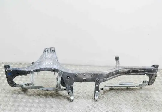 Maserati Ghibli Dashboard cross member/frame bar 670003676