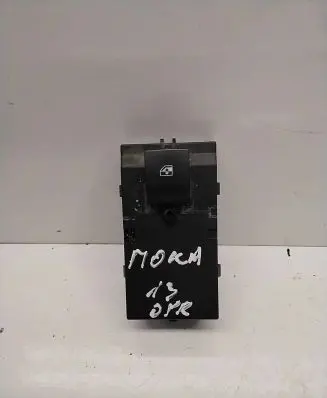 Opel Mokka Electric window control switch 13301886