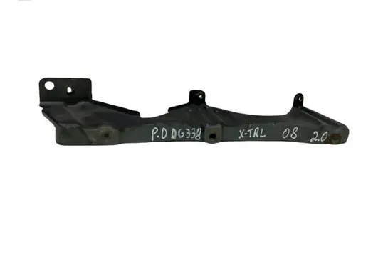 Nissan X-Trail T31 Fender mounting bracket