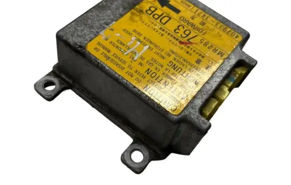 Mitsubishi Space Wagon Airbag control unit/module MR285763 4079333471