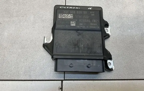 Airbag control unit/module