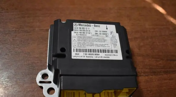 Mercedes-Benz GLE (W166 - C292) Airbag control unit/module A1669001211555525