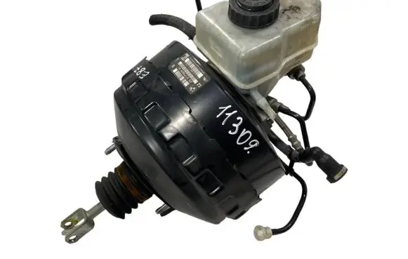 BMW 1 E81 E87 Brake booster 6775929