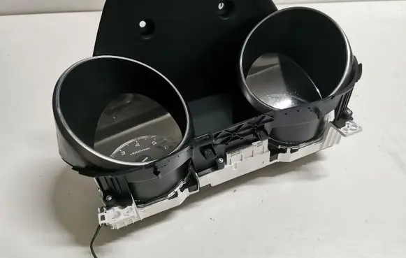 Subaru Outback (BS) Speedometer (instrument cluster) A2C96200901