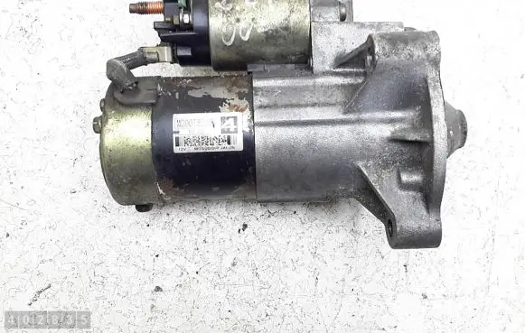 Peugeot 406 Starter motor m000t85381