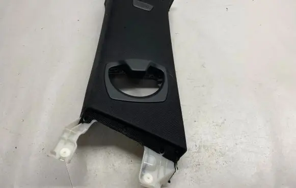BMW 4 F32 F33 (B) pillar trim (bottom) 7276893
