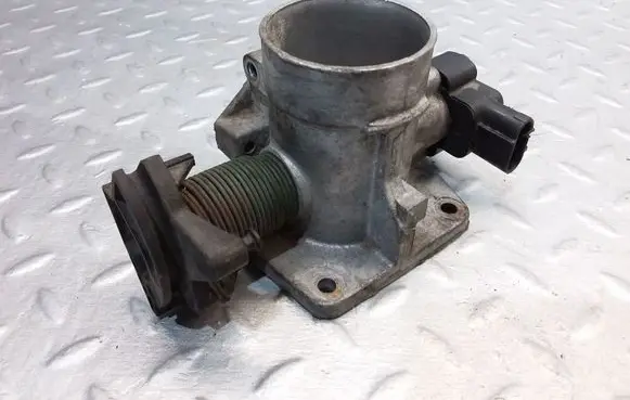 Ford Focus Throttle valve F6CF9B989