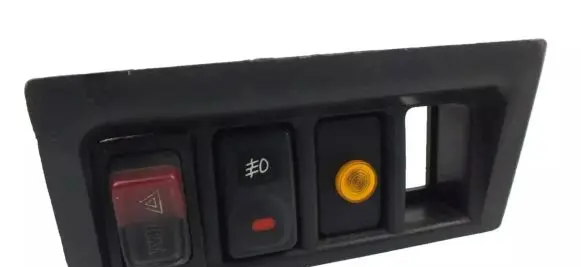 Volkswagen Golf I Hazard light switch SAEQC77