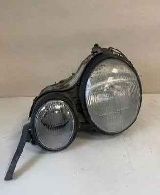Mercedes-Benz E W210 Headlight/headlamp 144889