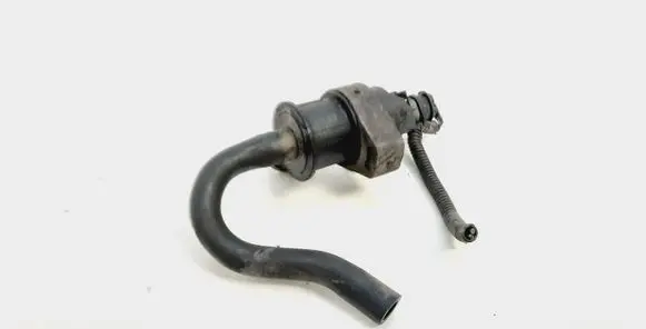 Volvo V50 Vacuum valve 8653909
