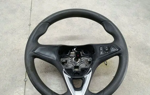 Opel Corsa E Steering wheel 39035987