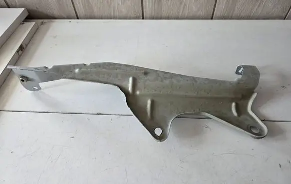 Audi Q4 Sportback e-tron Fender mounting bracket 89A821469