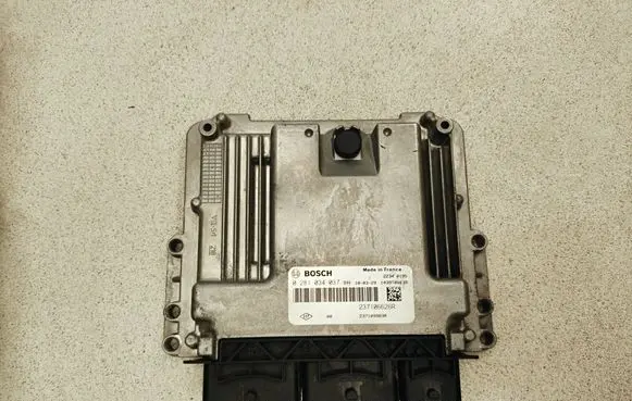Renault Trafic III (X82) Engine control unit/module 237109983R 034037 237106626R
