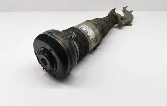 Volkswagen Touareg III Front shock absorber/damper 4M4616039J