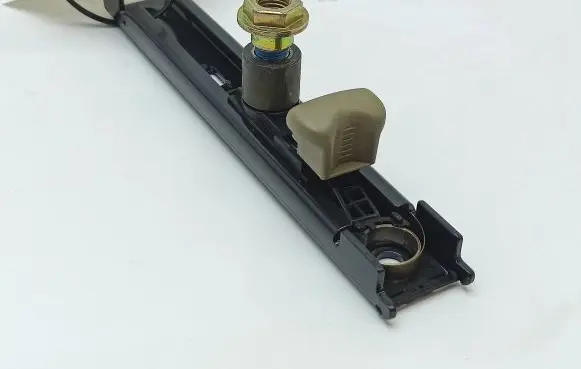 Jaguar XJ X308 Seat belt height adjuster 