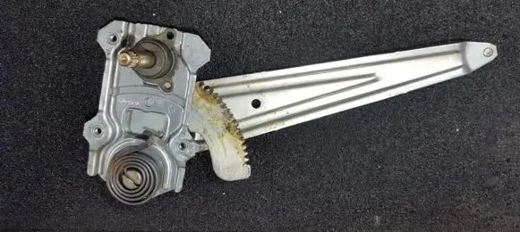 Toyota RAV 4 (XA10) Sliding door window regulator with motor