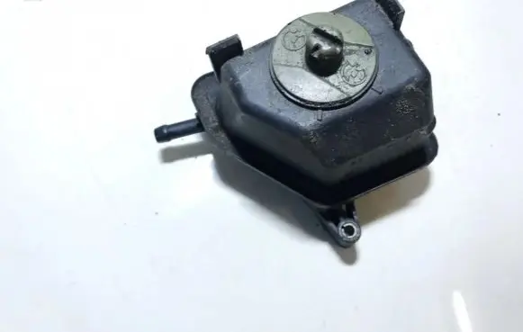 Skoda Octavia Mk1 (1U) Power steering fluid tank/reservoir 1j0422371c