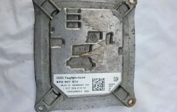 Audi A4 S4 B8 8K Headlight ballast module Xenon 8K0907472