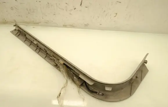 Lexus RX 330 - 350 - 400H Front sill trim cover 679108030
