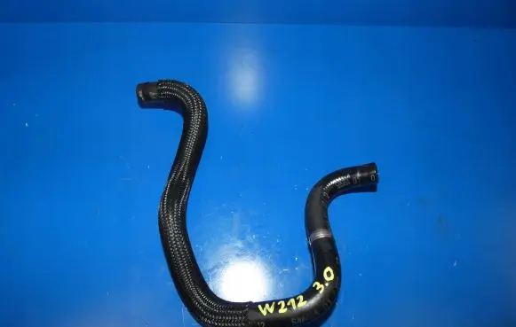 Mercedes-Benz E W212 Power steering hose/pipe/line A2044661381