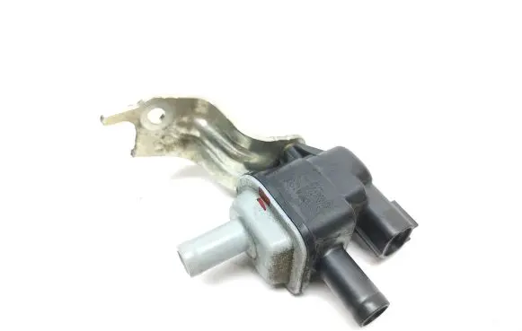 Lexus UX Vacuum valve 9091012279 1362007110 2102058