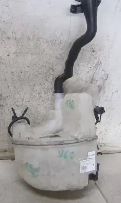 Windshield washer fluid reservoir/tank