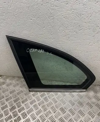 Chevrolet Captiva Rear side window 96622512