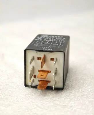 Volkswagen Golf III Other relay 357927181A 61233003