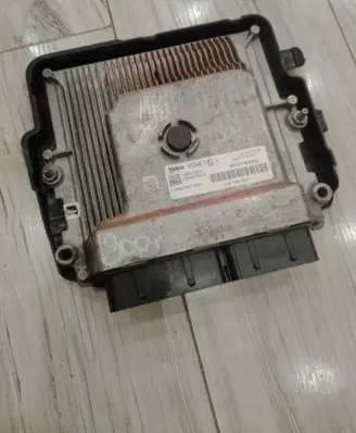 Peugeot 308 Engine control unit/module ECU 818160080