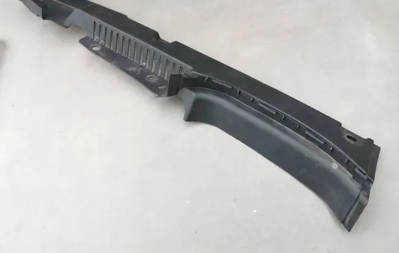 Volvo XC90 Fender end trim 31371763