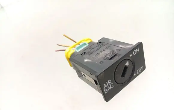 Volkswagen Golf VI Passenger airbag on/off switch 1K0919237C