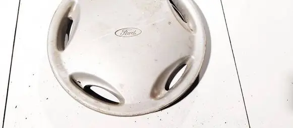 Ford Galaxy R15 wheel hub/cap/trim 7m0601147 95vw-1130-cb