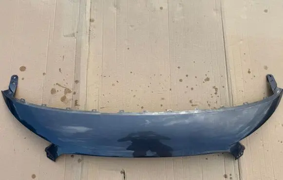 Opel Combo E Front bumper upper radiator grill 9816774477