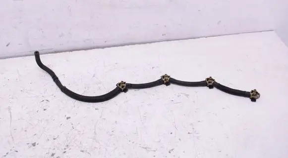 Volkswagen Golf VII Fuel return line/hose 