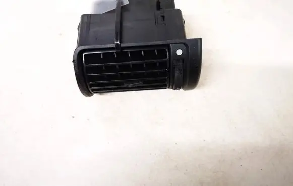 Audi A4 S4 B5 8D Dash center air vent grill 8d1820901