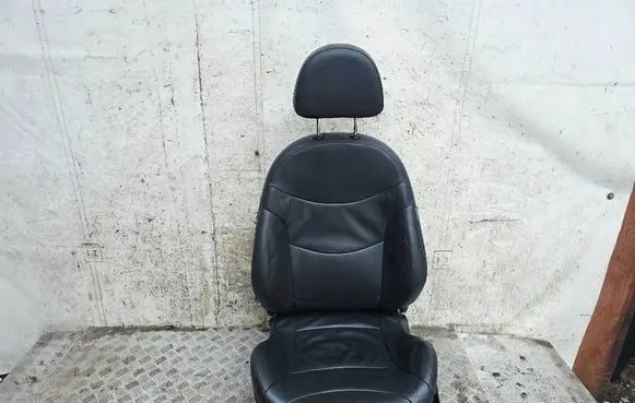 Mini One - Cooper Cabrio R52 Front driver seat 