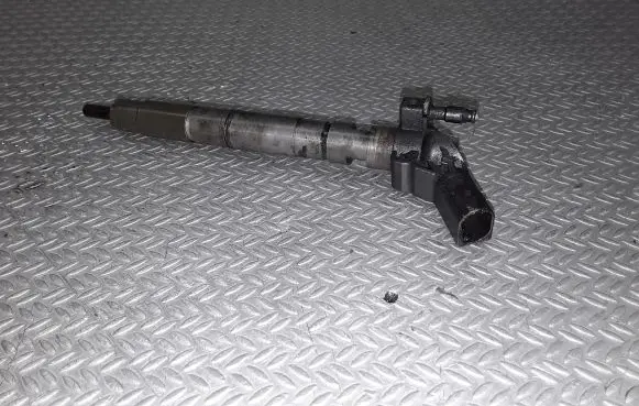 Audi A6 S6 C6 4F Fuel injector 059130277AH 0445115052