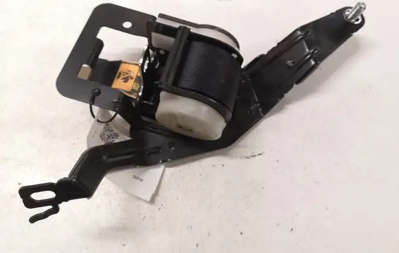 Mazda 5 Third row seat belt BGE030007