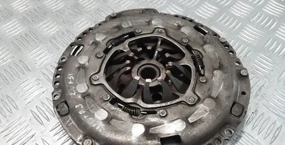 Audi A3 S3 8P Pressure plate 323064110