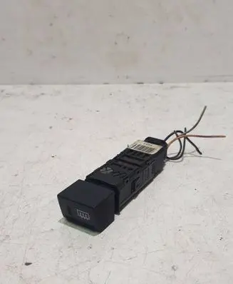 Hyundai Getz Windscreen/window heater switch 93710 1C000 70122