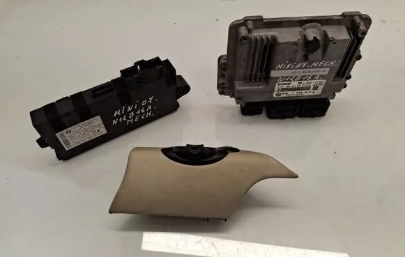 Mini One - Cooper Coupe R56 Engine ECU kit and lock set 0261201844