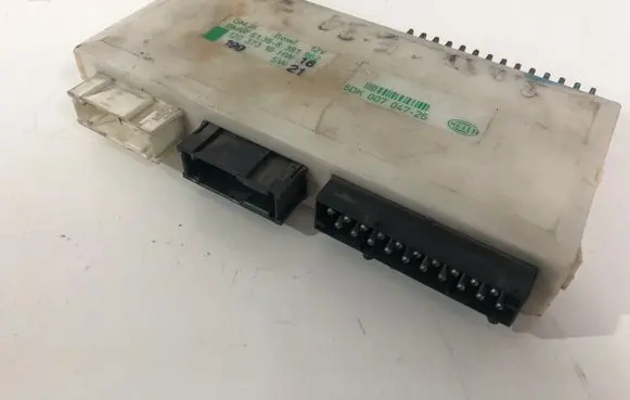 BMW 5 E39 Comfort/convenience module 61358381962 8381962
