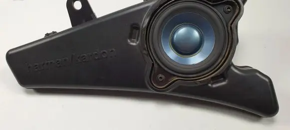 Mercedes-Benz R W251 Panel speaker A2518200402