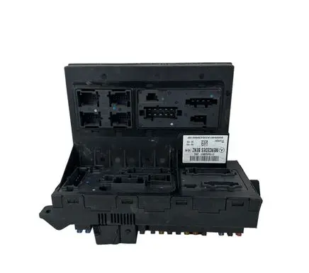 Mercedes-Benz E W211 SAM control unit 2115453801