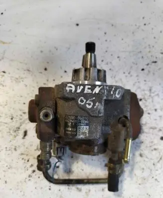 Toyota Avensis T250 Fuel injection high pressure pump 221000G010 00961 HU2940000060