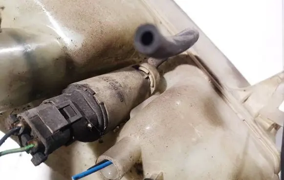 Volvo S70 V70 V70 XC Windscreen/windshield washer pump 04400212v