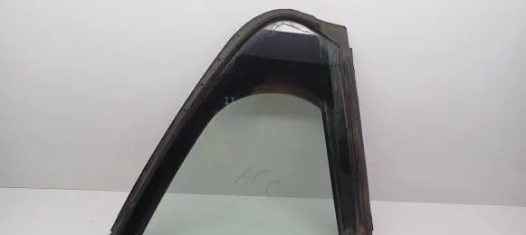 Honda Accord Rear vent window glass 43R00122 M2H3SAS2 TE2ESAH1