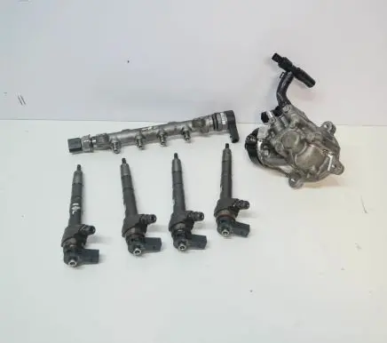 Volkswagen Golf VII Fuel injection system set 057130764AB 04L130755D